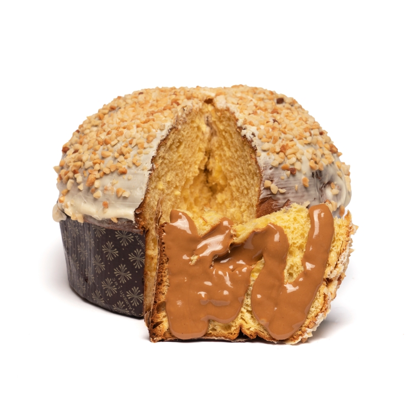 Melliot panettone covered with white chocolate with peanut butter sac a poche 1 kg.