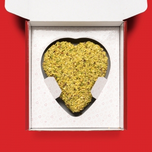 Madò Heart of Valentine's Day with Pistachio stuffed with spreadable cream 650 Gr.